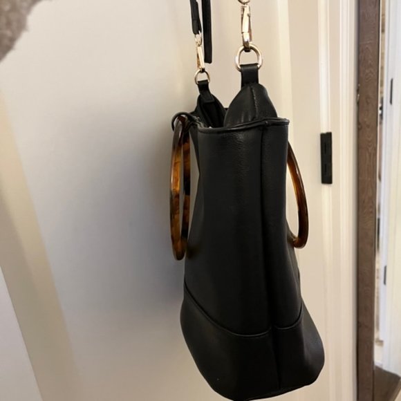 Street Level Black Leather Purse with Removable Strap and Tortoise Shell Handles - Picture 8 of 9